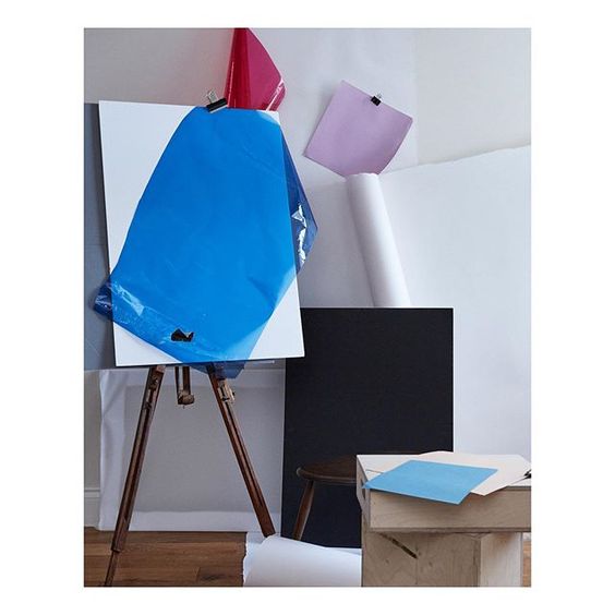 How to use colour in a room. Colourful abstract art installation using an art easel