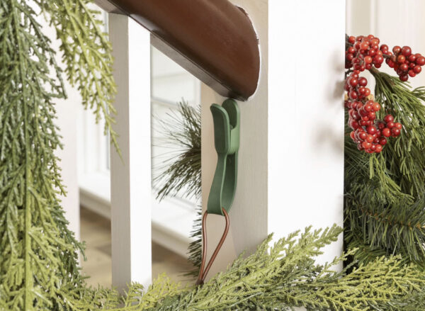 Command™ Garland Hanger Endless Possibilities