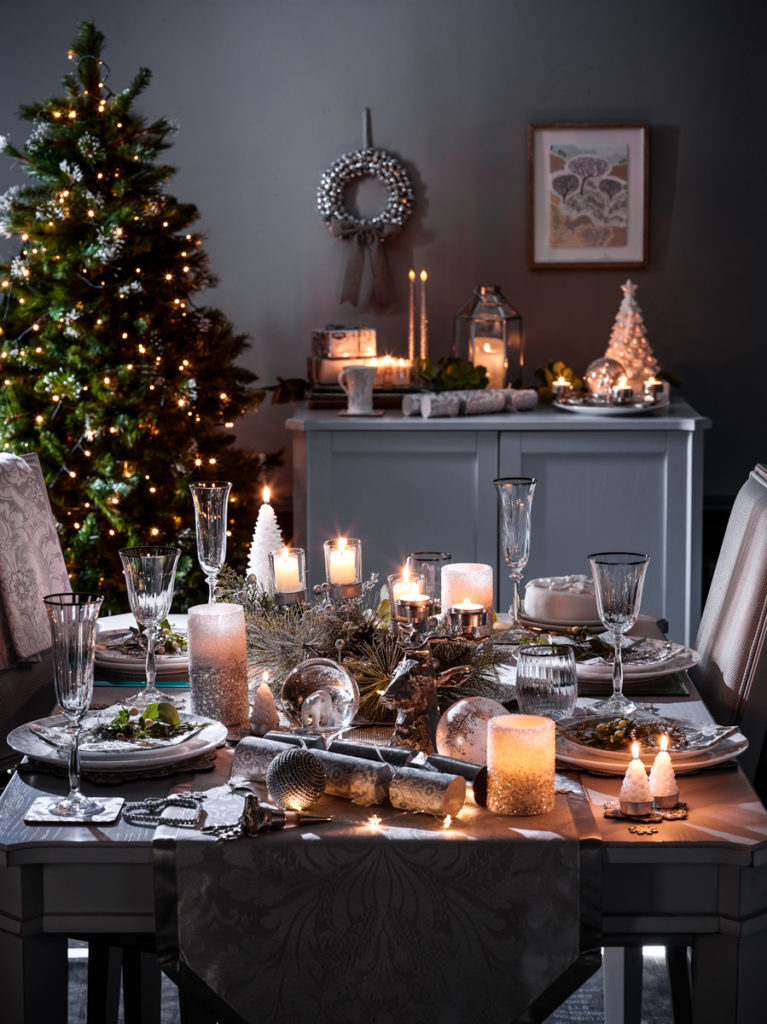 XMAS_DINING_SILVER_SQUARE_0404_BASE