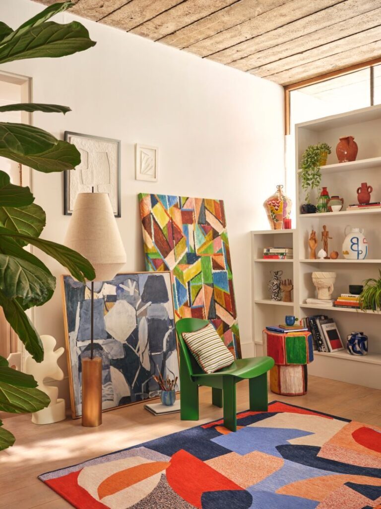 HOUSE-BEAUTIFUL-ARTISTS-studio storage living