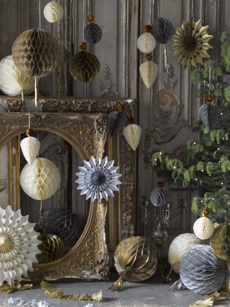 Talking Tables – Decadent Decs – Metallic snowflakes and honeycombs – Christmas lifestyle – Portrait