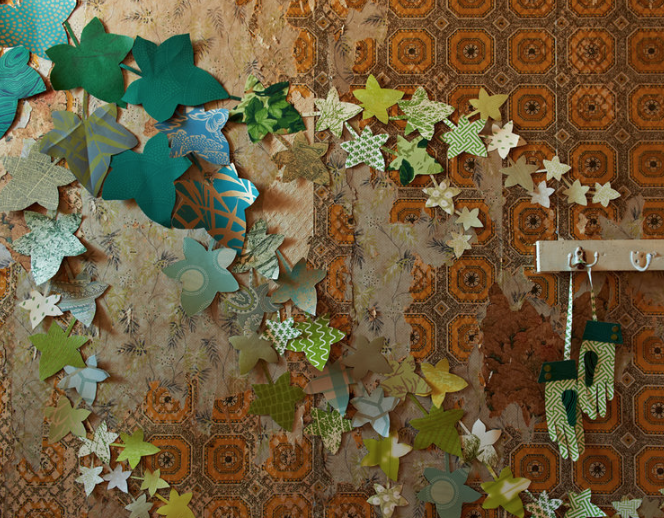 Wallpaper leaf Installation, Photo, Iwan Essery