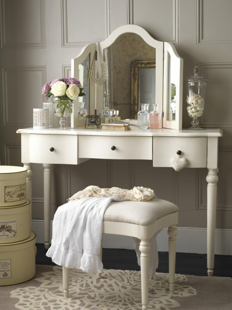02_Dressing_Table copy