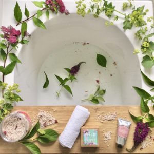 Floral bath 