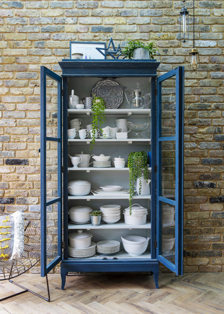 Blue glass cabinet with china plates_Jemma Watts_14