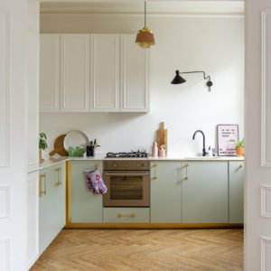 Pale green retro kitchen_Jemma Watts 