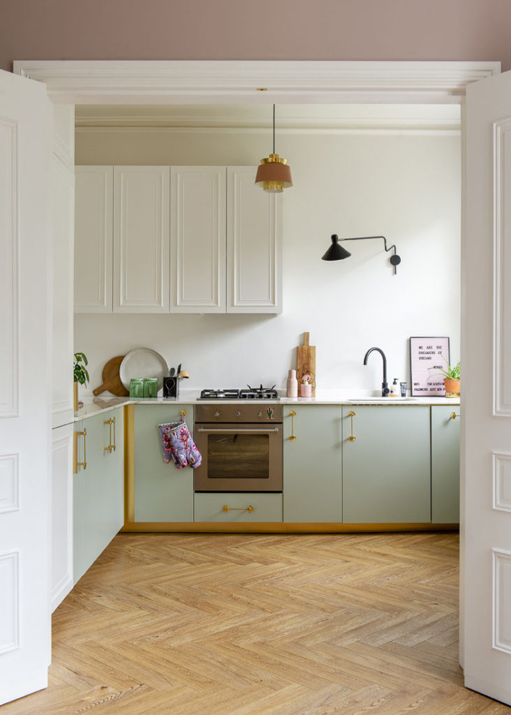 Pale green retro kitchen_Jemma Watts