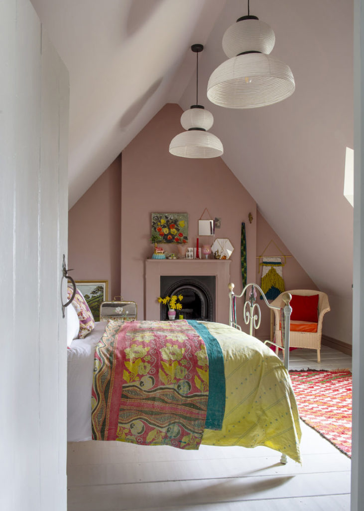 Vintage pink bedroom_Jemma Watts