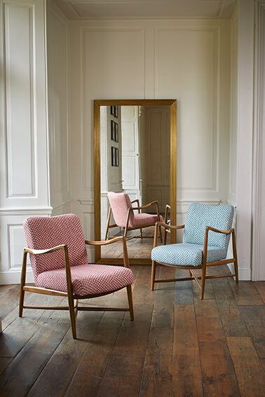 Chagal-Chair-Walnut-2075.WDW.000-01a-LR