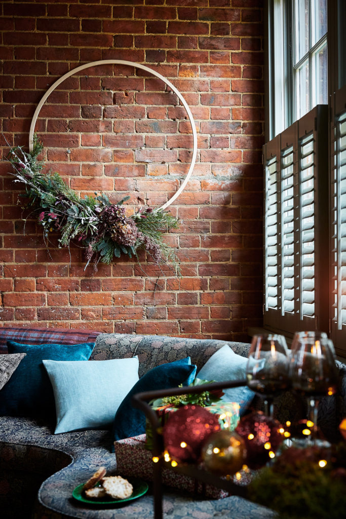 _MarieNichols_Dan Duchars_HIL-SHUTTERS-CONSERVATORY-CAFE-CUSTOM-F&B-PIGEON_0189-DETAIL-7