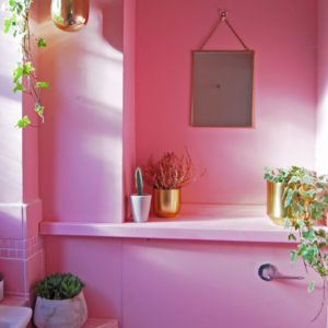 PINKBATHROOM 